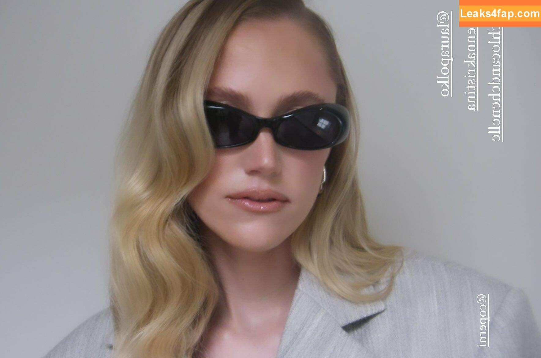 Maika Monroe / maikamonroe leaked photo photo #0089