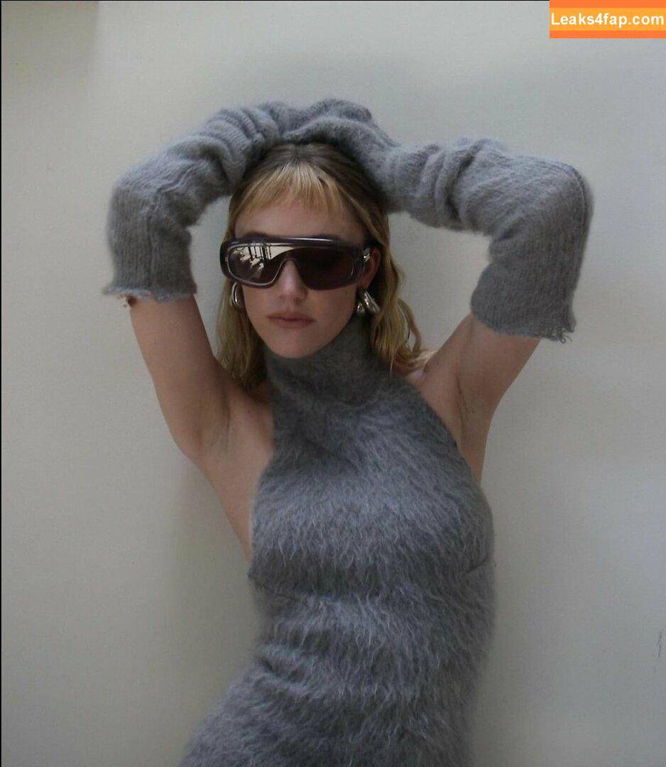 Maika Monroe / maikamonroe leaked photo photo #0098