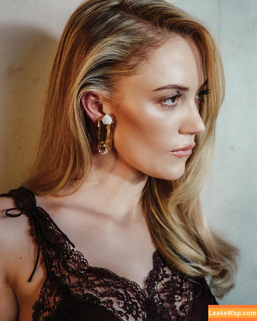 Maika Monroe / maikamonroe leaked photo photo #0327