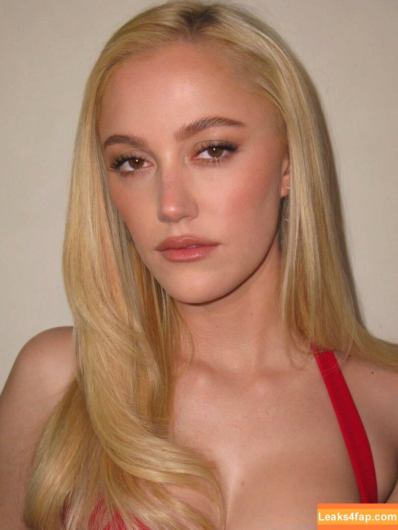Maika Monroe / maikamonroe leaked photo photo #0363