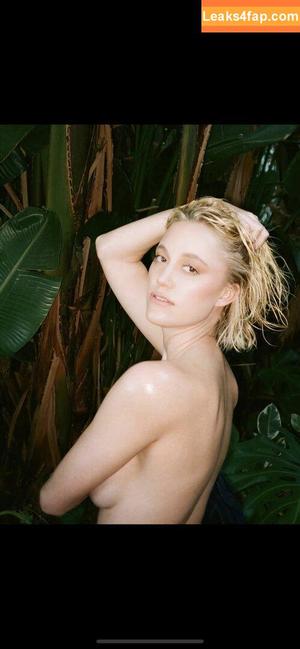 Maika Monroe photo #0027