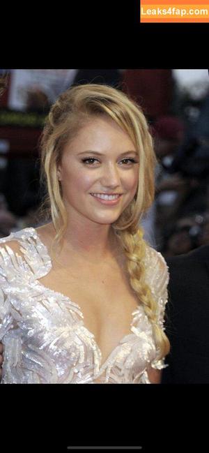 Maika Monroe photo #0028