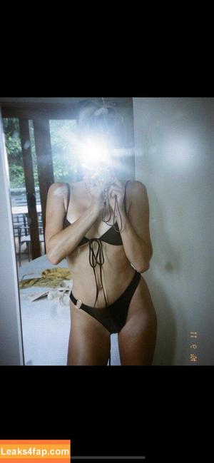 Maika Monroe photo #0031