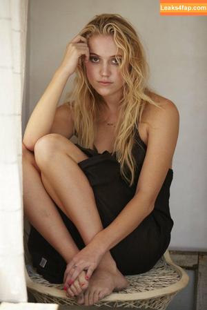 Maika Monroe photo #0064