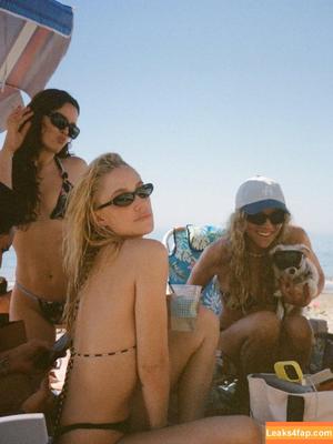 Maika Monroe photo #0376