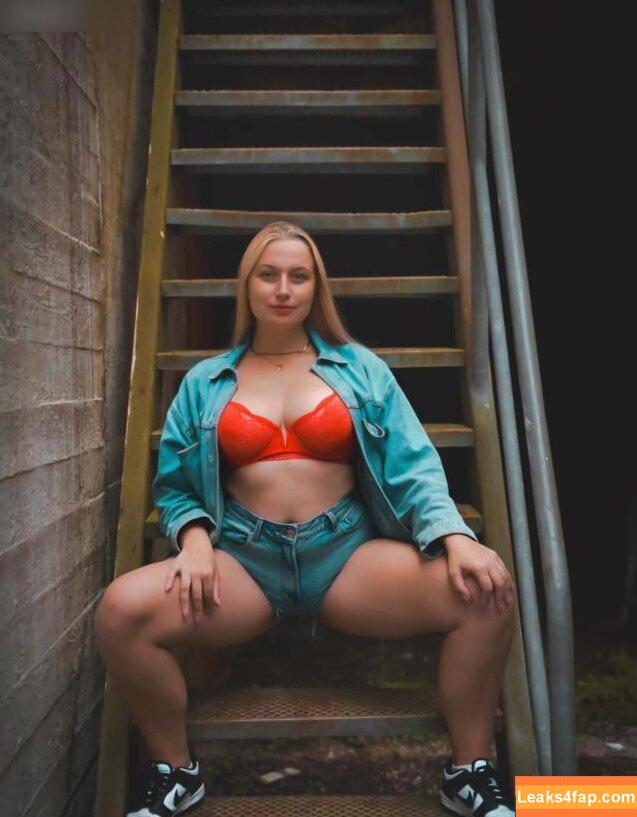 Maiken_H /  leaked photo photo #0010