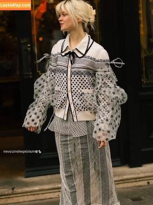 Maisie Peters photo #0178