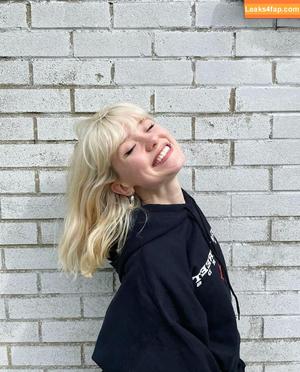 Maisie Peters photo #0179