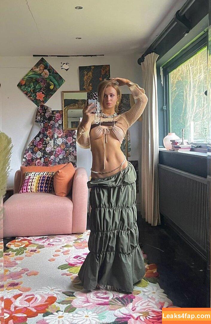 Maisie Smith / maisiesmithofficial слитое фото фото #0301