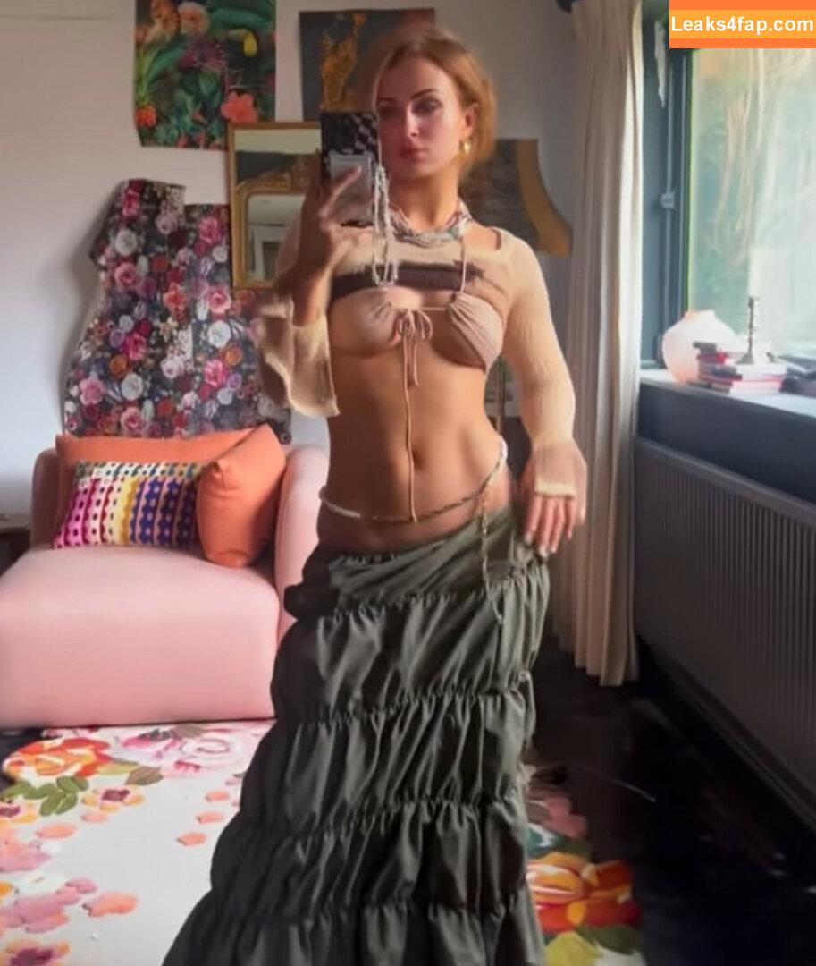 Maisie Smith / maisiesmithofficial leaked photo photo #0314