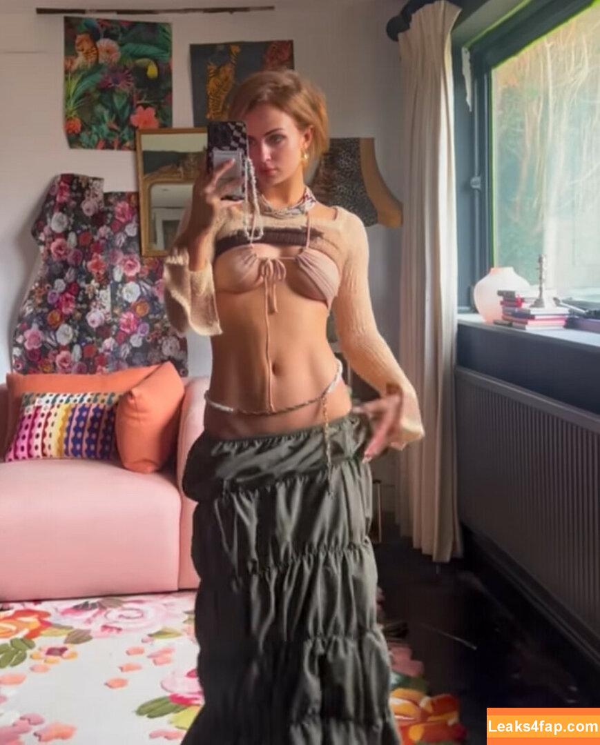 Maisie Smith / maisiesmithofficial leaked photo photo #0318