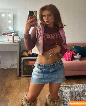 Maisie Smith photo #0307
