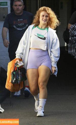 Maisie Smith photo #0372