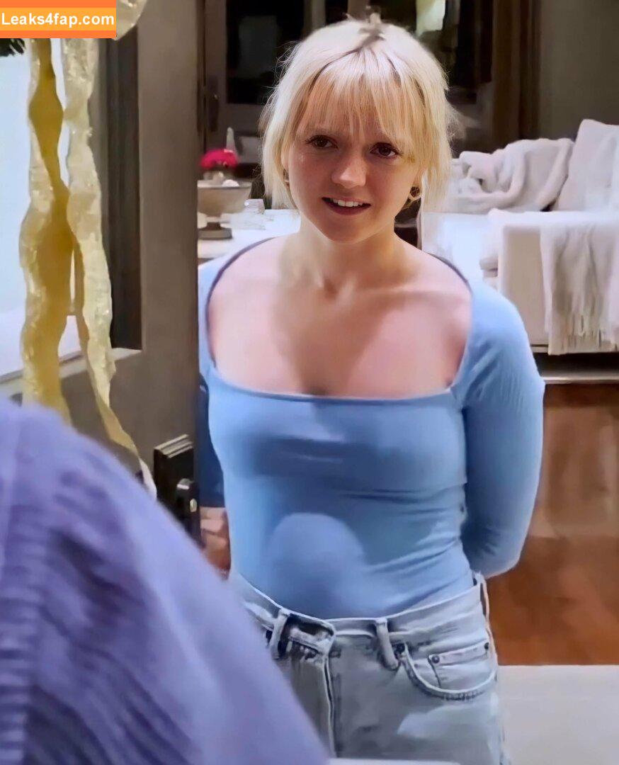 Maisie Williams / Maisie_Williams leaked photo photo #0111