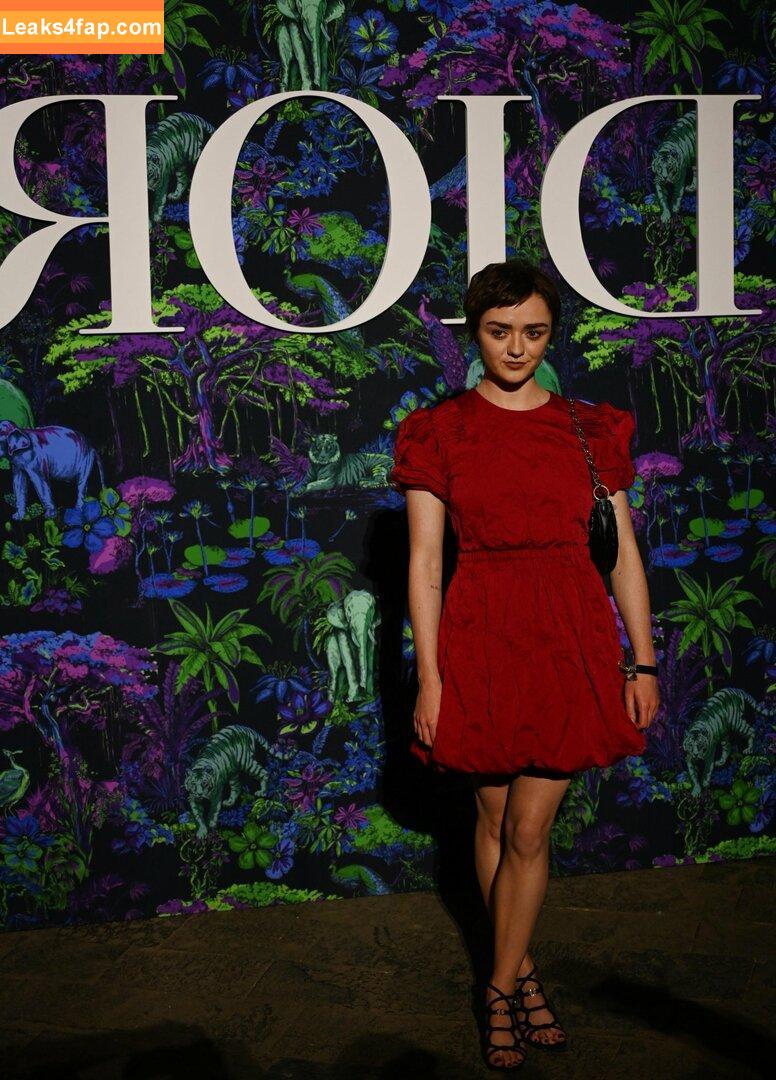 Maisie Williams / Maisie_Williams слитое фото фото #0315