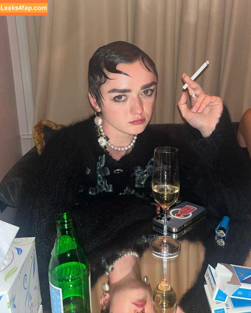 Maisie Williams / Maisie_Williams слитое фото фото #0470