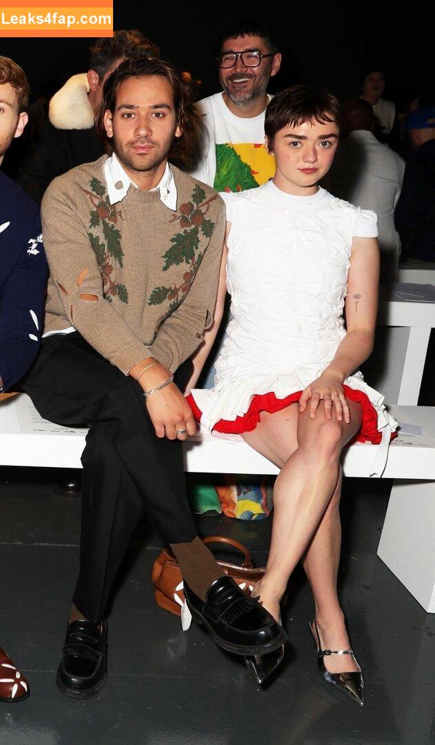 Maisie Williams / Maisie_Williams слитое фото фото #0494