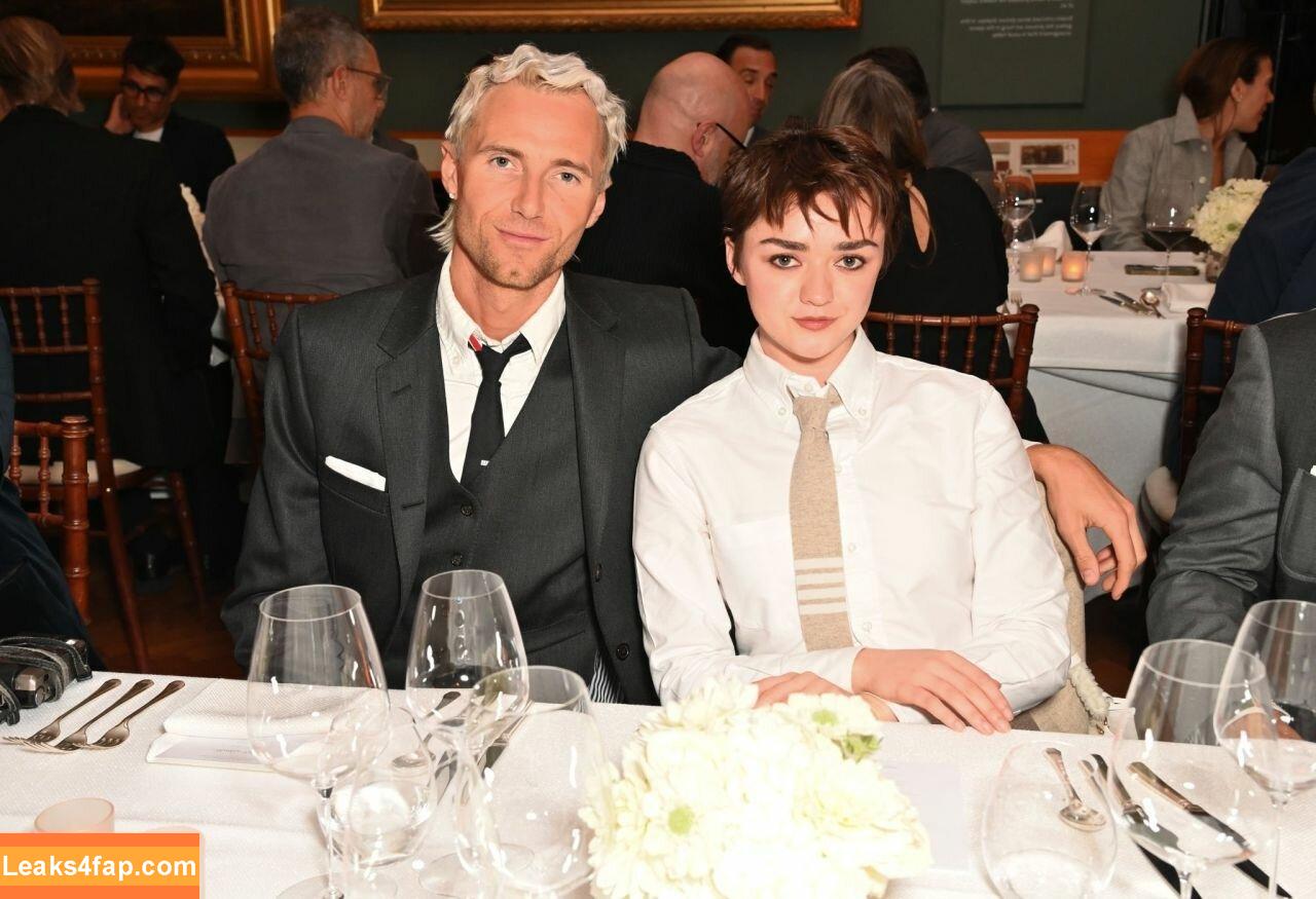 Maisie Williams / Maisie_Williams слитое фото фото #0510