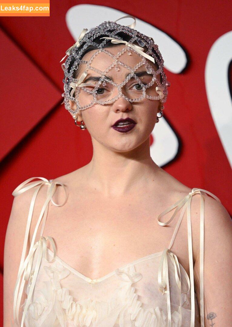 Maisie Williams / Maisie_Williams слитое фото фото #0944