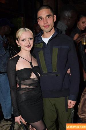 Maisie Williams photo #0007