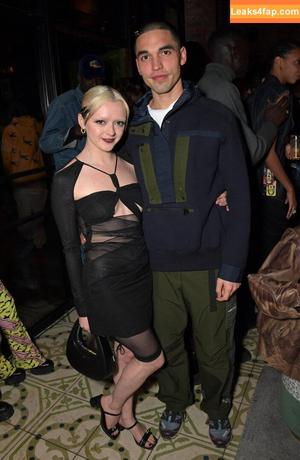 Maisie Williams photo #0009