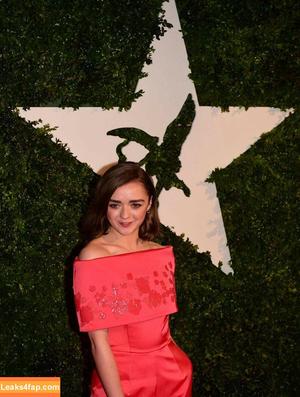 Maisie Williams photo #0025