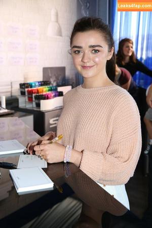 Maisie Williams photo #0063