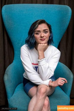 Maisie Williams photo #0073