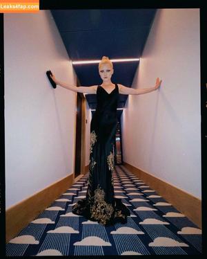 Maisie Williams photo #0116