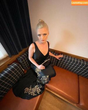 Maisie Williams photo #0131