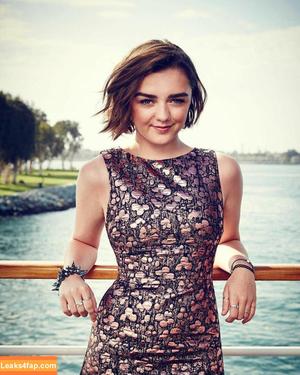 Maisie Williams photo #0215