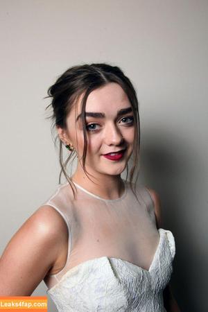 Maisie Williams photo #0216