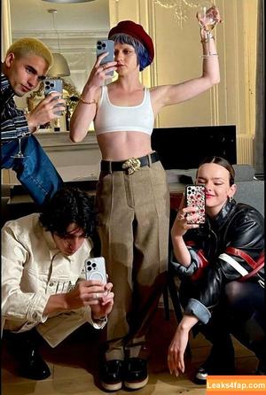 Maisie Williams photo #0221