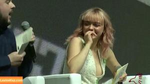 Maisie Williams photo #0341