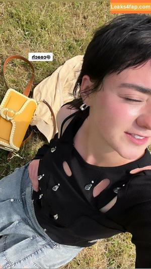 Maisie Williams photo #0375