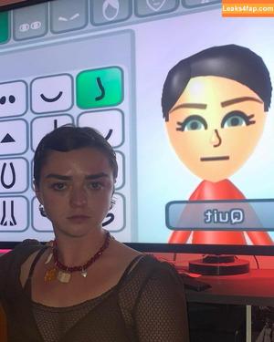 Maisie Williams photo #0400