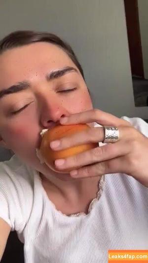 Maisie Williams photo #0406