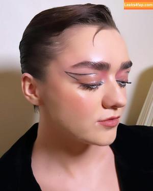 Maisie Williams фото #0432