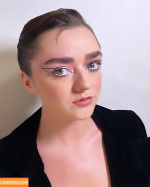 Maisie Williams фото #0433
