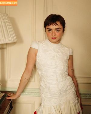 Maisie Williams фото #0455