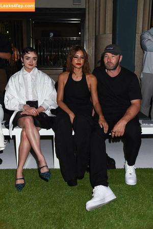 Maisie Williams фото #0461