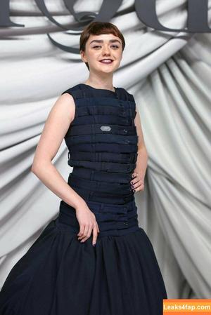 Maisie Williams фото #0498