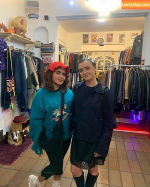 Maisie Williams фото #0502