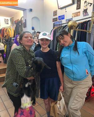 Maisie Williams фото #0504