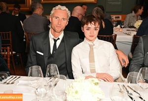 Maisie Williams фото #0510