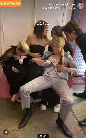 Maisie Williams фото #0544