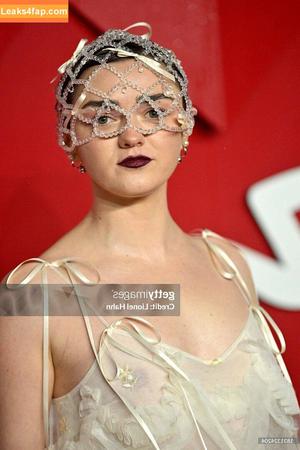 Maisie Williams фото #0696