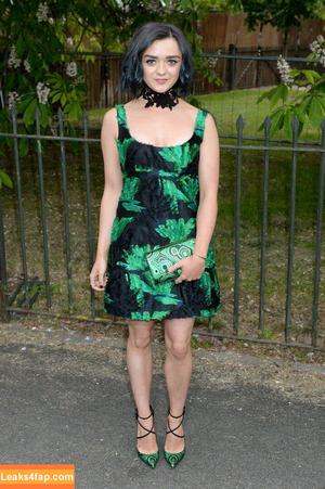 Maisie Williams фото #0797