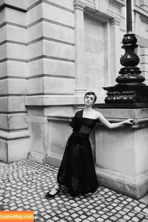 Maisie Williams фото #0809