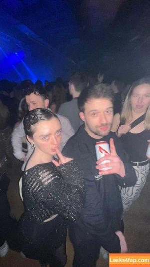 Maisie Williams фото #0872